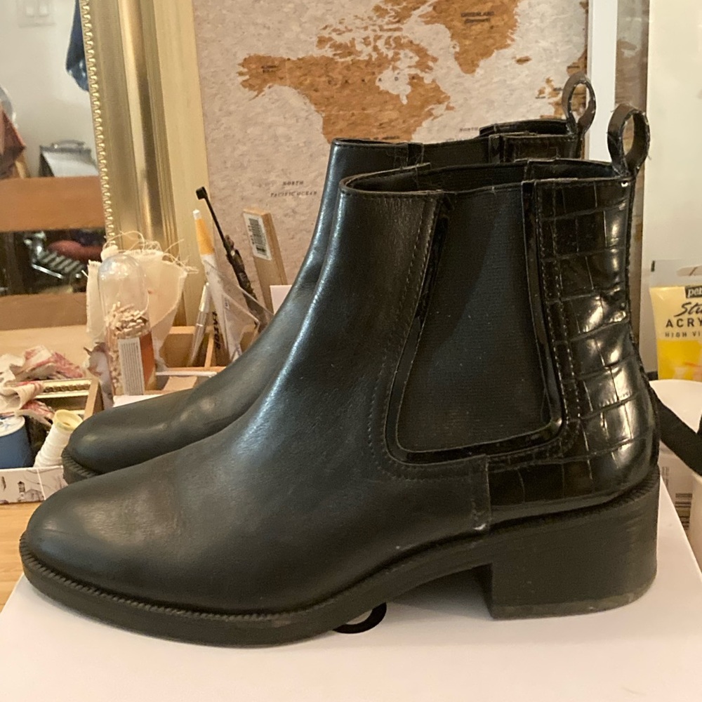 Chelsea Boots